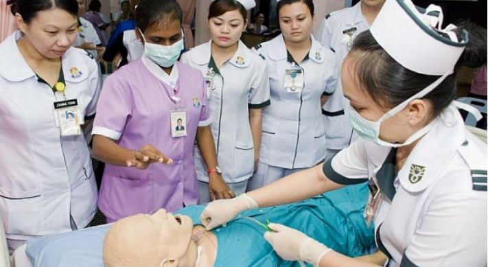 nurses doing practicals